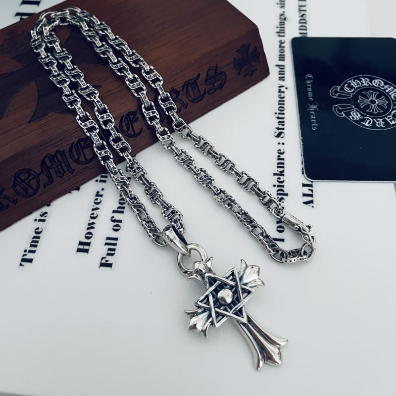Ch**me He**ts necklaces